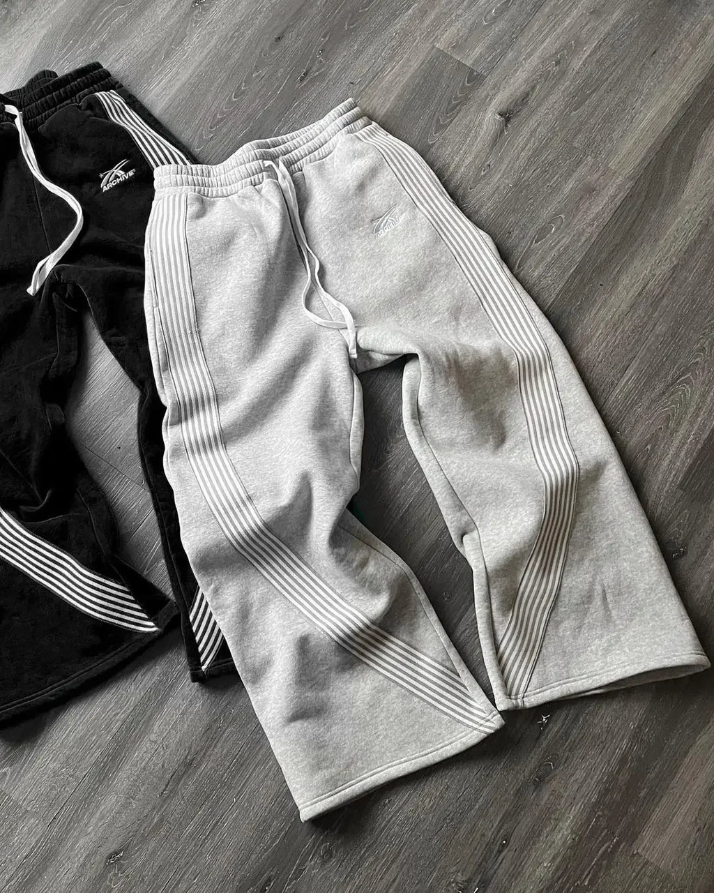 Y2K Wide-Leg Tactical Sweatpants With Utility Pockets