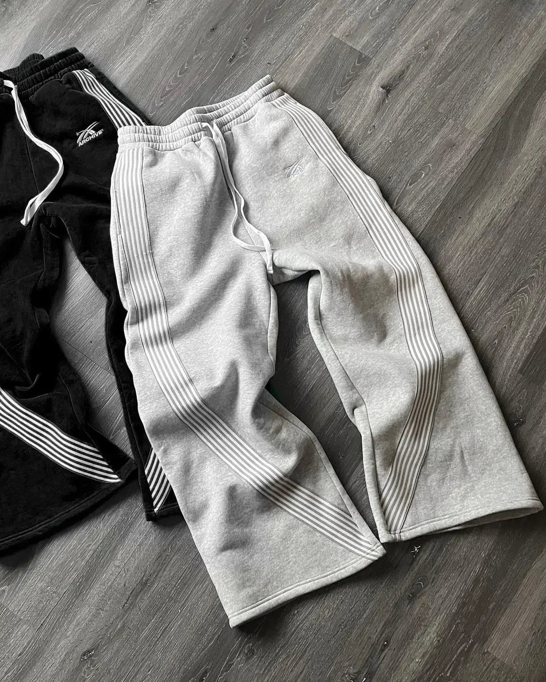 Y2K Wide-Leg Tactical Sweatpants With Utility Pockets