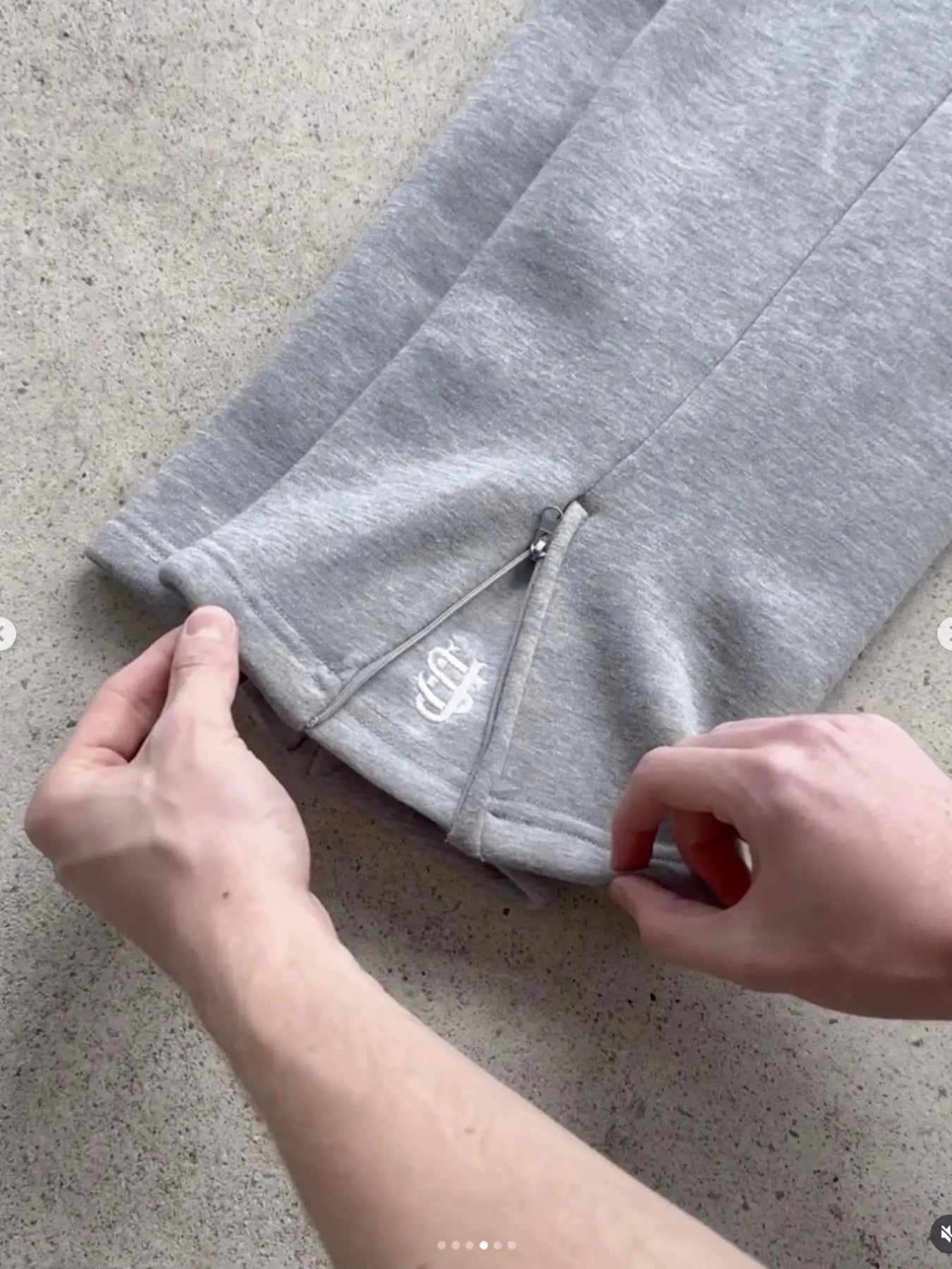 Y2K Embroidered Zip Joggers – Straight-Leg Street Pants