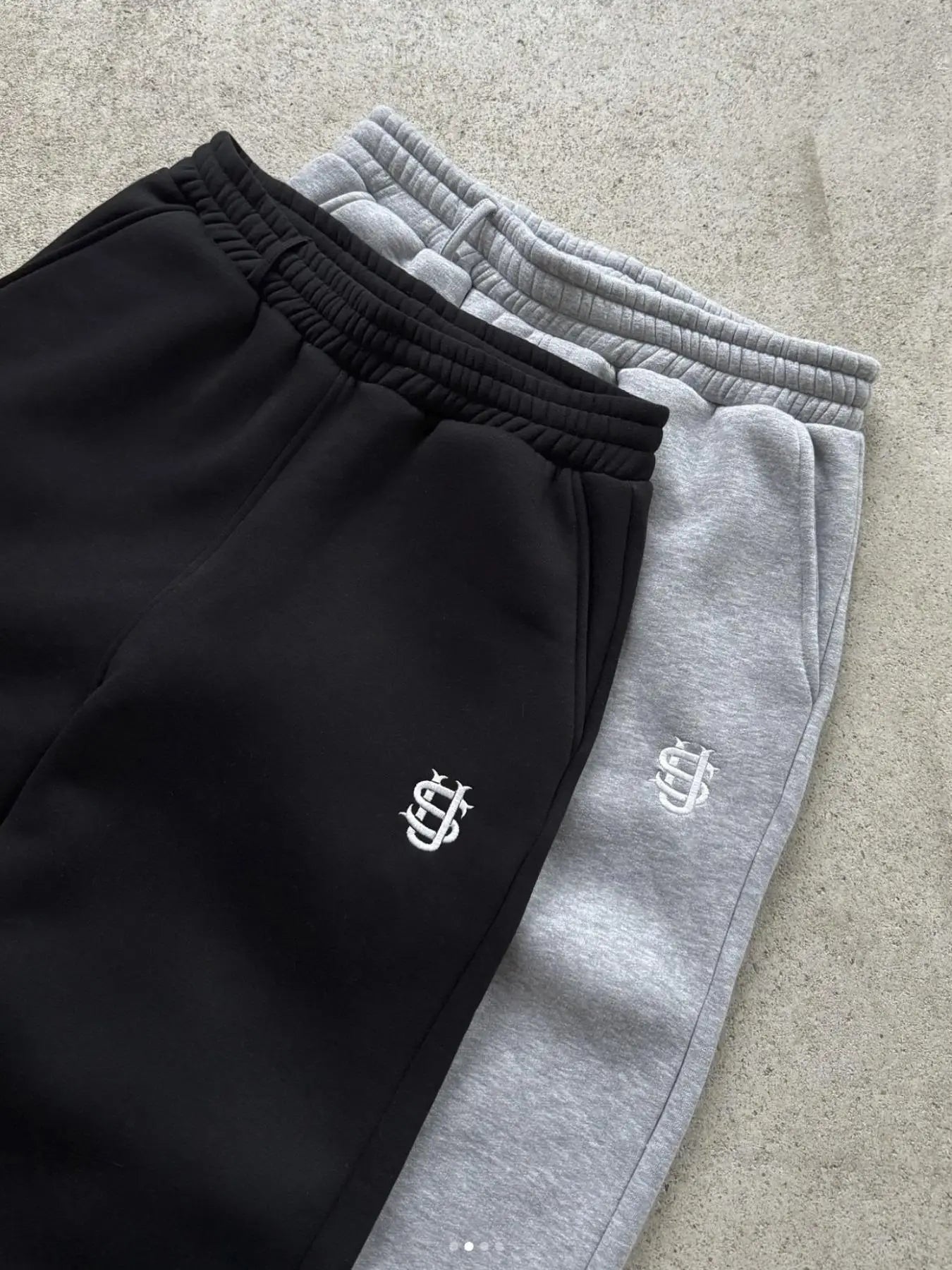 Y2K Embroidered Zip Joggers – Straight-Leg Street Pants