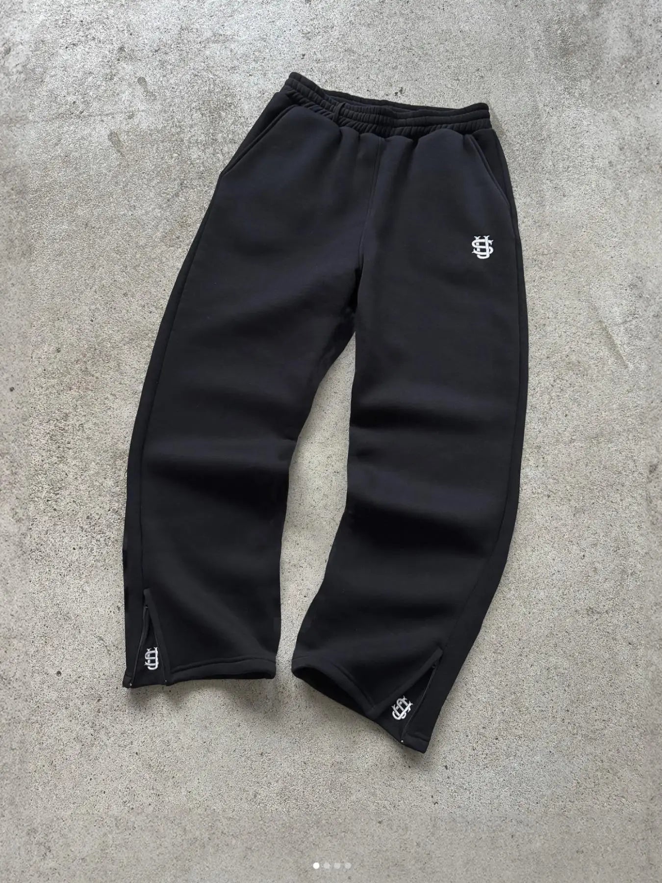 Y2K Embroidered Zip Joggers – Straight-Leg Street Pants